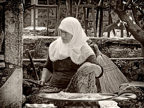 woman female person baking atwork kırkpınar