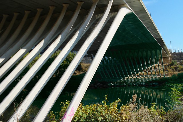 Montpellier - Pont d’accès au Quartier de Port Marianne