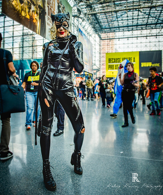 NYCC - TheKittiesTitties as Catwoman-5