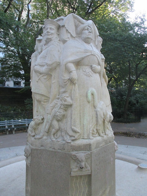 The Other Central Park Alice in Wonderland Statue - No Mushroom 2717
