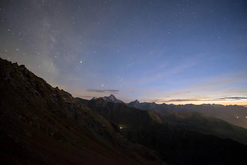 night nighscape stars sunset magic alps trekking italianalps italy outdoor nightphotography expeditionemilius hiking mountain gressan valledaosta it