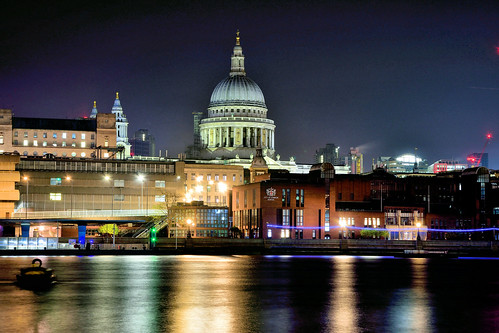 stpauls cathedral dome night reflections river thames london lights dark longexposure 1500v60f ghe