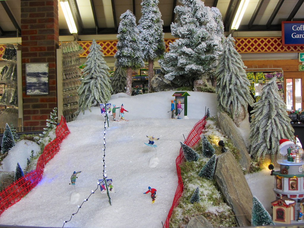 Aylett's Garden Centre Christmas Display