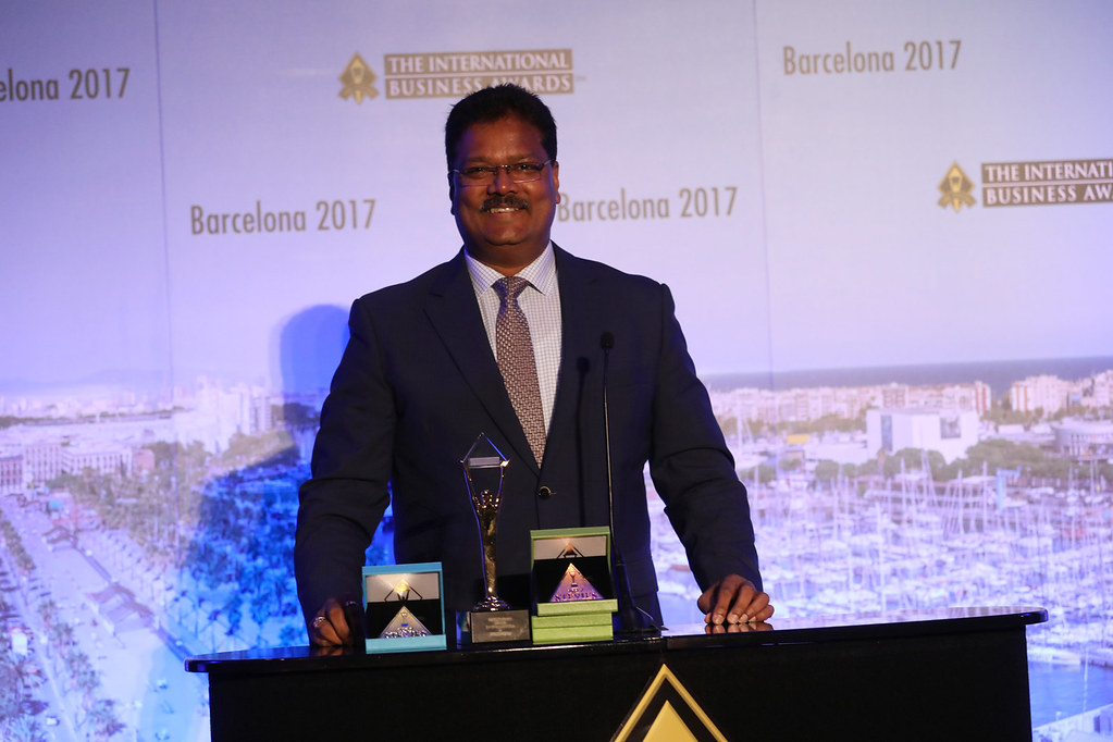 உதயானியிலிருந்து இஸ்ரேல் விமானத்தில் கோடாரி காக்பிட்டில் கத்தியால் தாக்கினார்