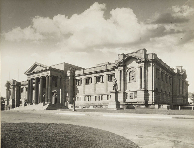 Stone work  Public Library of N.S.W, 1939-42 Beat Bros. State Library of New South Wales a7356006.