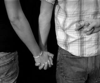 Crossed fingers I