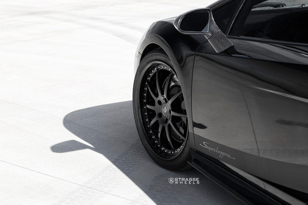 Strasse Wheels Lamborghini Superleggera