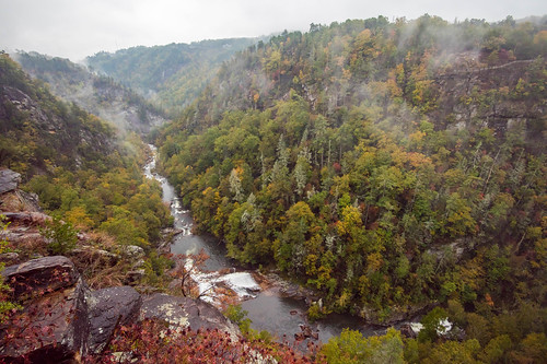 tallulahfallsstatepark oceana falls rain mist fog georgia ga waterfall autumn fall mountains appalachians