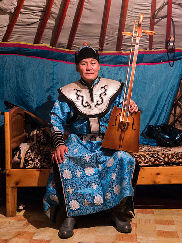 mongolia gerkhuumiimusic keelmuziek throatsinging khovdtown westernmongolia khovd mongolië mn