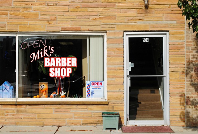Mik's Barber Shop - Mundelein, Illinois