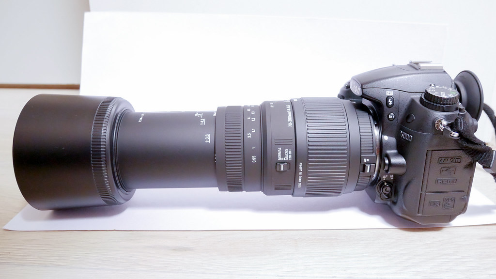 カメラ レンズ(ズーム) カメラ】SIGMA 70-300mm F4-5.6 DG MACROを買ってみた - furutakeの日常