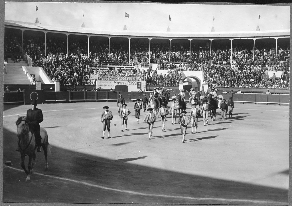 Archiv See058 Einzug, Stierkampf-Arena, Santa Cruz, Teneriffa, 1920er