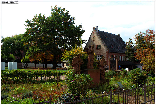 Seligenstadt Apothekergarten im Kloster