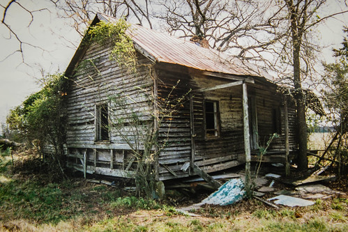 canon abbevillesc sharon church road vintage vanishing rural country tenant sharecropper wood siding home porch aged rustic pastoral southern america usa scenic antique landscape upstate southernlife