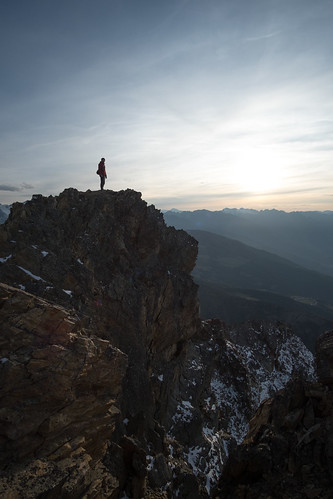 sunset alps trekking italianalps italy outdoor expeditionemilius hiking mountain gressan valledaosta it