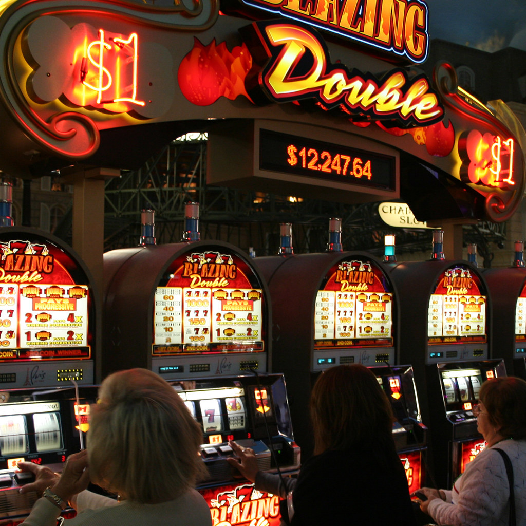 Las Vegas Slot Machines - #LasVegas #SlotMachines #gambling … - Flickr