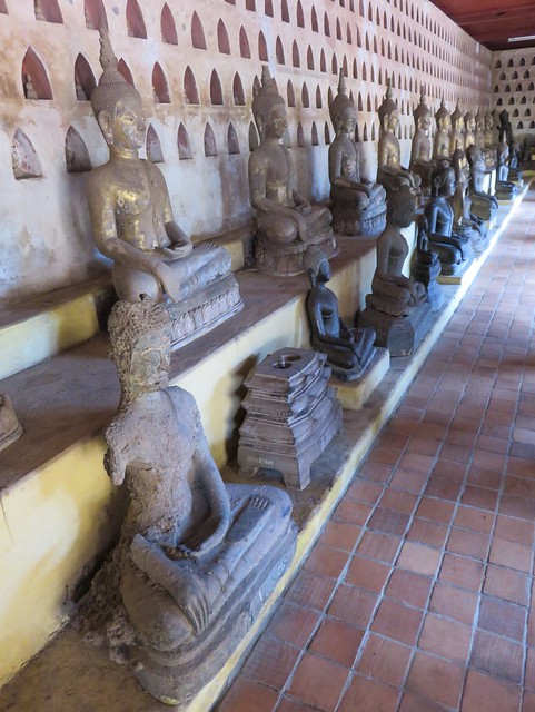 Wat Si Saket Cloister Buddhas (Vientiane, Laos)