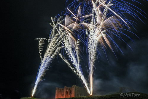 Castle Rising Fireworks 3