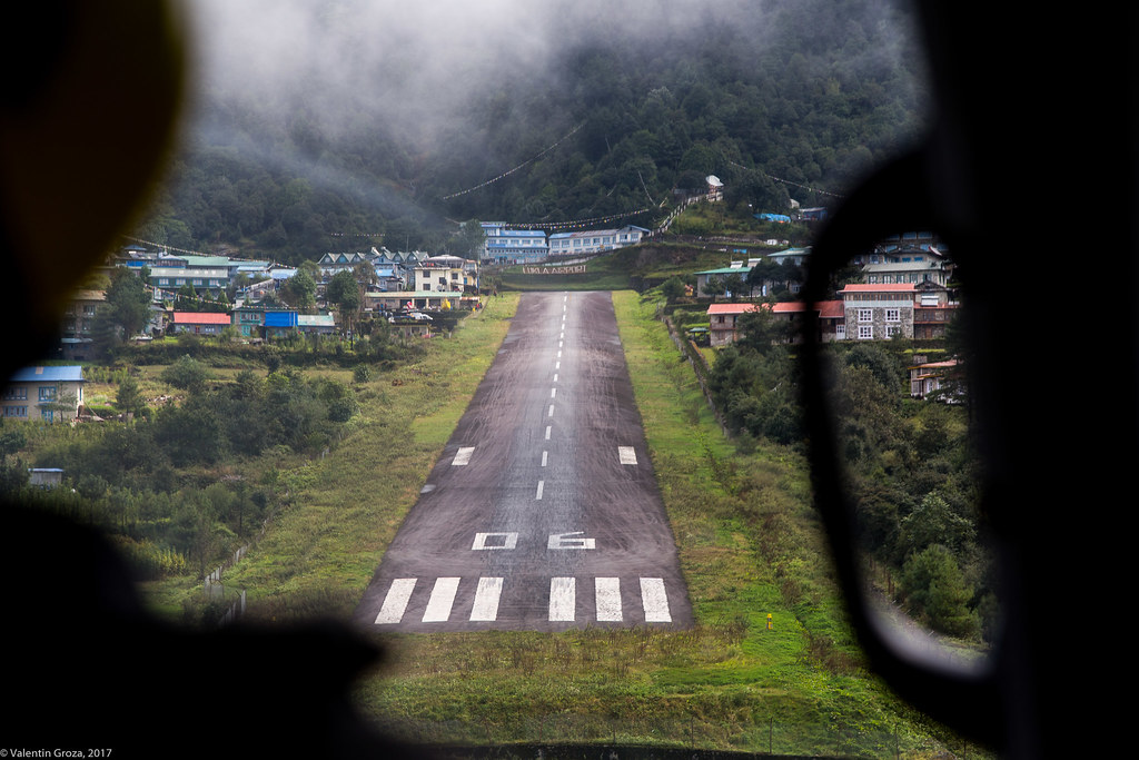 helicopter to Lukla 07