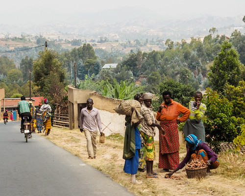 provincedegikongoro ruanda landscape road nature southernprovince rwanda rw