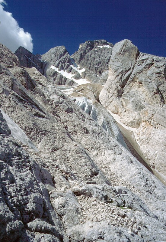 t9703118F | Am Klettersteig zur Forcella del Ghiacciaio. Ampezzaner Dolomiten, 30.07.1997
