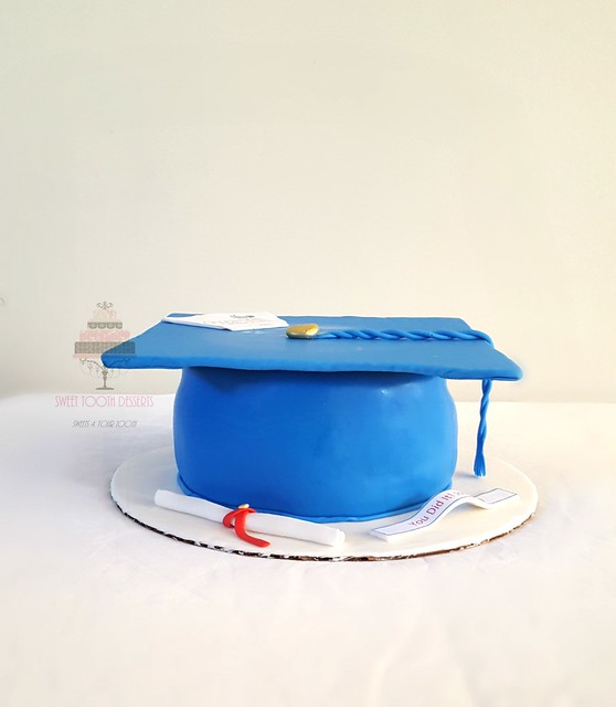 GSU Graduation Cap Cake