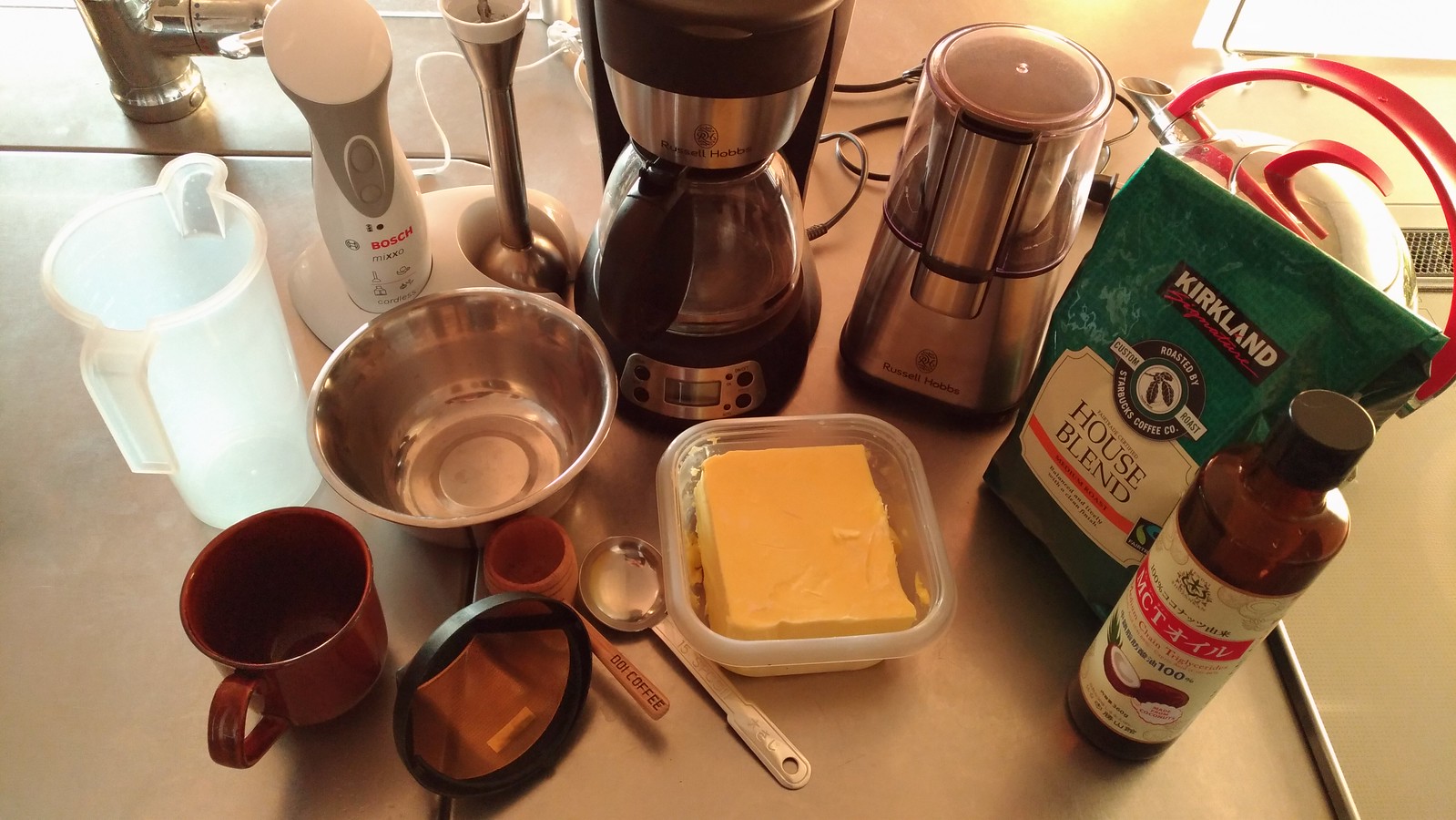 バターコーヒーの材料と道具