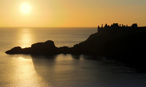 aberdeenshire scotland dunnottar dunnottarcastle sunrise sunset landscape water sea ocean