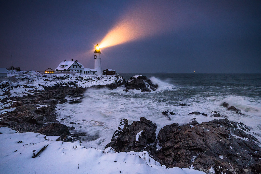 Storm at Night | Waves batter the shoreline at one of Maine'… | Flickr