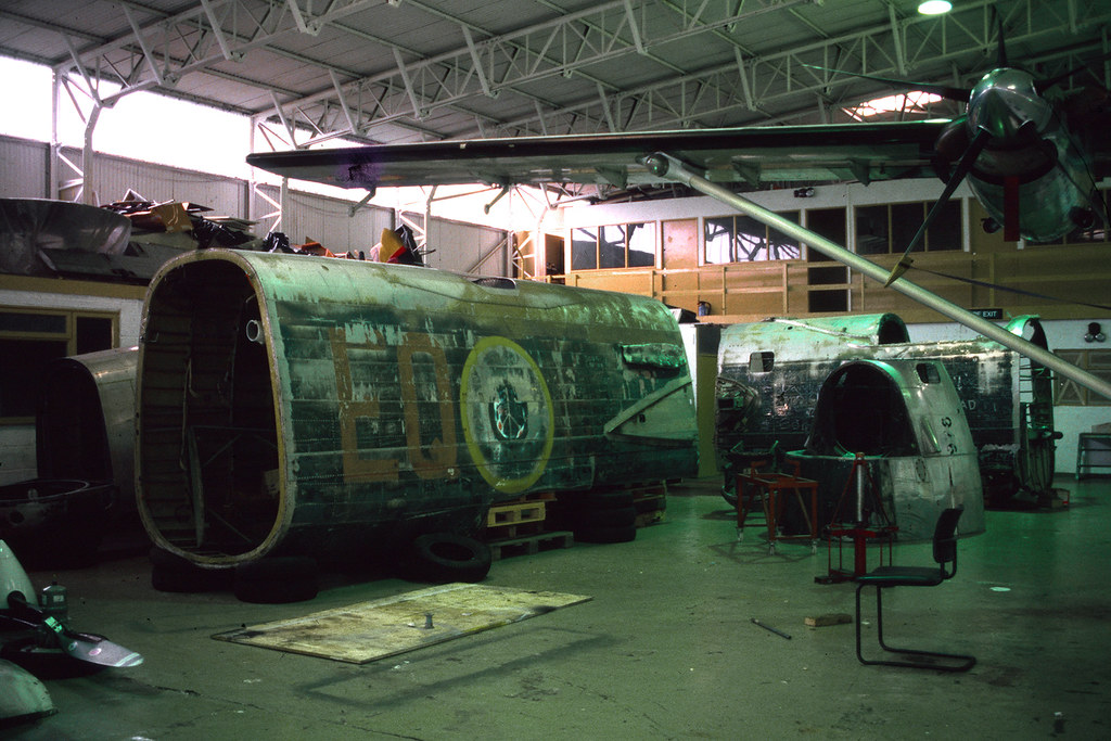 Avro Lancaster X KB994 parts Exeter 28-7-88 | Parts of KB994… | Flickr