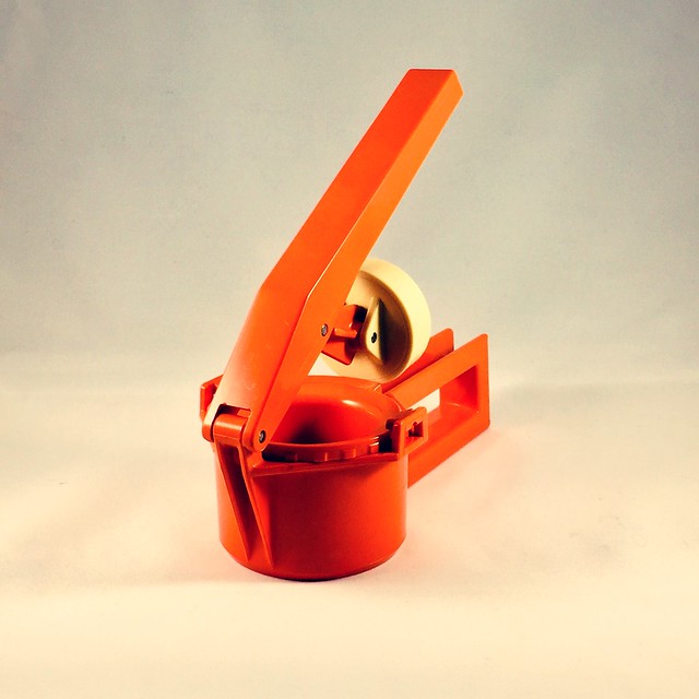 Swiss vintage Zyliss Press is perfect for a retro kitchen by AgathaWar on Etsy   https://www.etsy.com/se-en/listing/570050593/swiss-vintage-zyliss-press-is-perfect #zyliss #press #kitchen #orange #kitchenutilities #swissmade #cooking