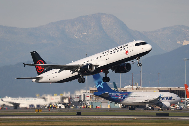 Air Canada A321 C-FJNX