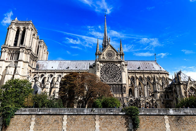 Notre-Dame-Cathedral-001