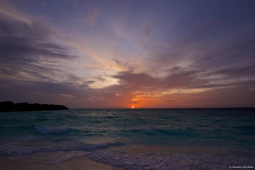 sunset tramonto maldive cielo rosso nuvole mare oceano spiaggia acqua