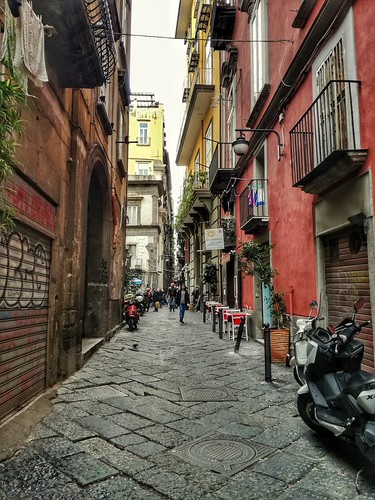 Strade trasversali, Napoli Sedile di Porto | by olgamélie
