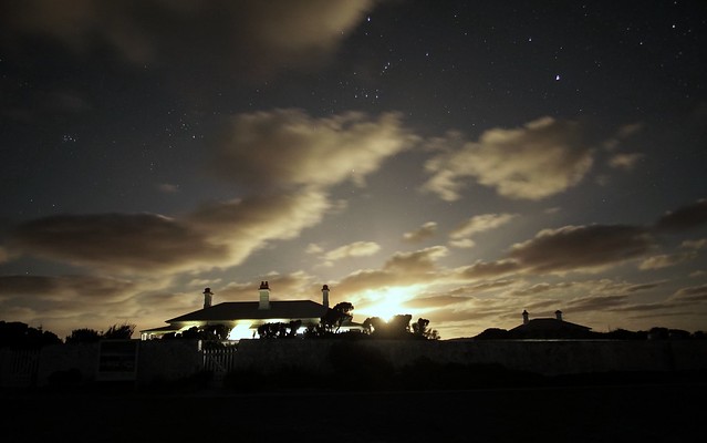 Orion still visible when full moon rising at Cape Nelson - Lighthouse keepers' cottage