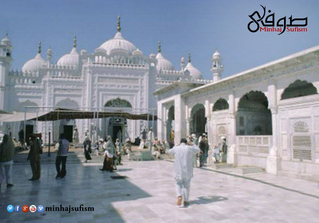 Shrine of Hazrat Data Ganj Baksh (R.A) Lahore c. late 1970s