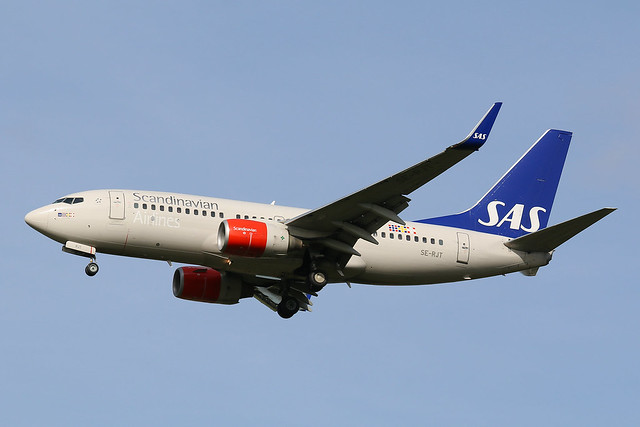 SAS Boeing 737-700 SE-RJT