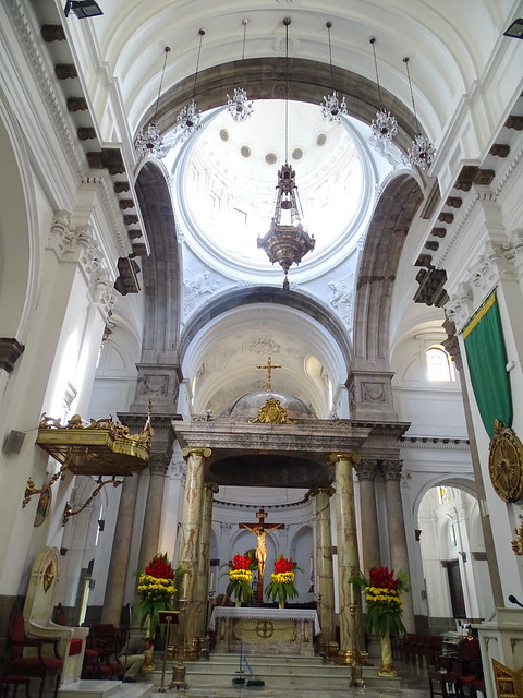 Ciudad de Guatemala altar mayor interior Catedral Metropolitana 03