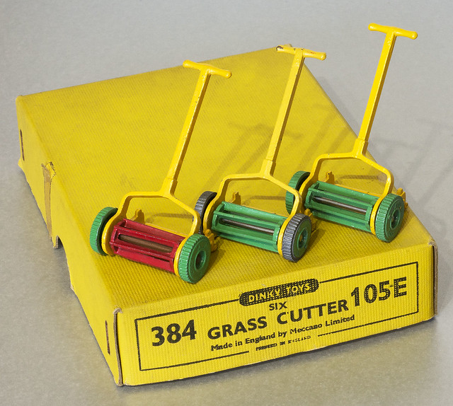105E/384 Grass Cutters and Trade Box