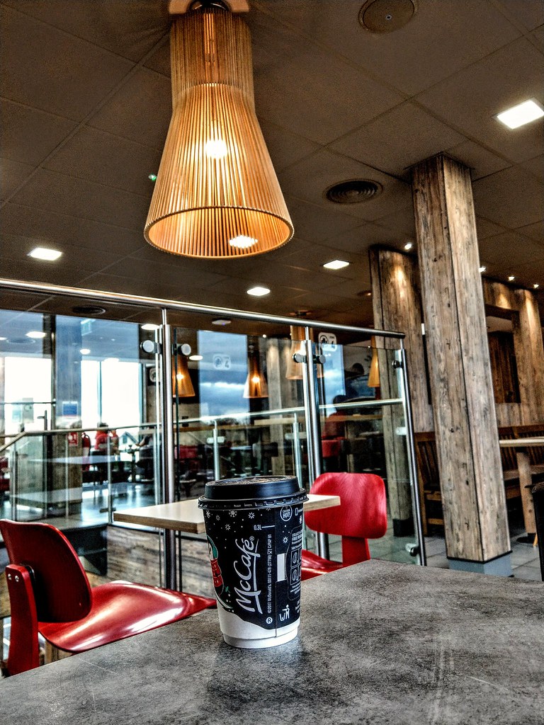 HTC U11 #random #coffeelyfe #shot #photography #McDonalds #mccafe #reflection