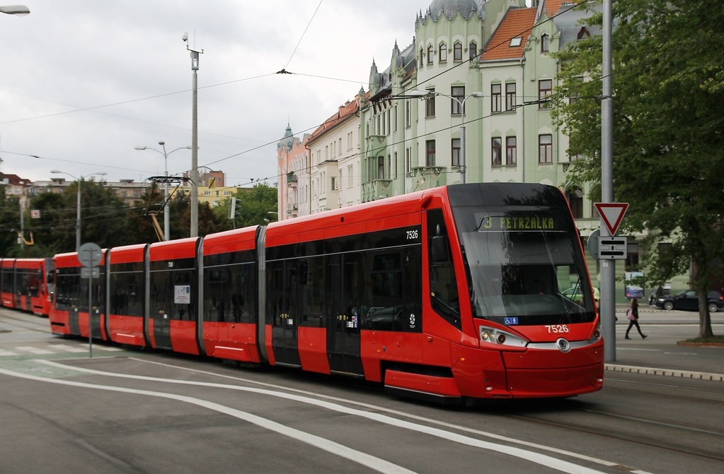 Trams in Slovakije . Tram nr 7525 lijn3 - Bratislava - 21/09/2017.