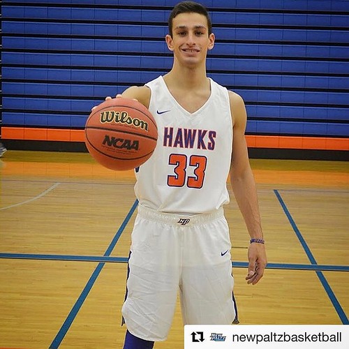 Great article by the @newpaltzoracle about our guy @nick_paquette_ and his inspirational battle with cancer. Great player, but a better man. Story link is in BIO. #connected #nocomplaints ????????????????????????:thum