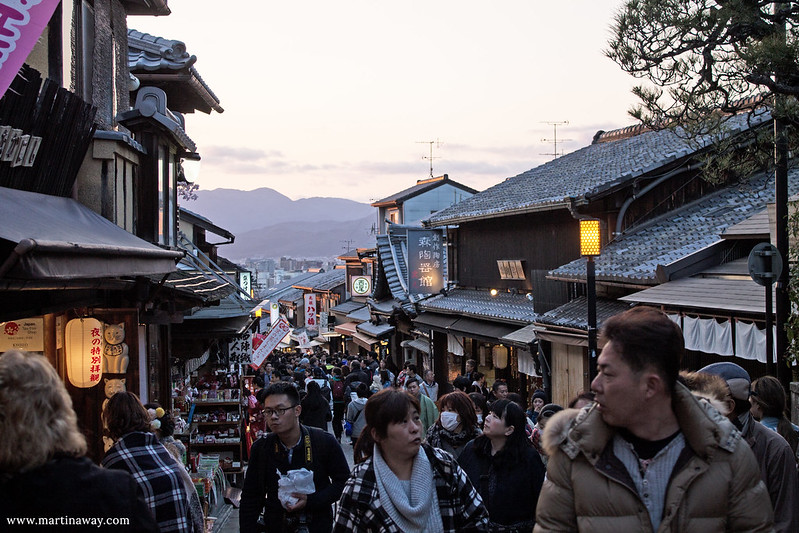 La strada per il Kiyomizu-dera, Kyoto