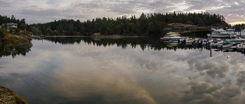 gabriolaisland dawn early marina sky clouds water reflections pastels boats docks house trees raw processed lr612 panorama rocks lagoon inlet serene pano814035459 concordians