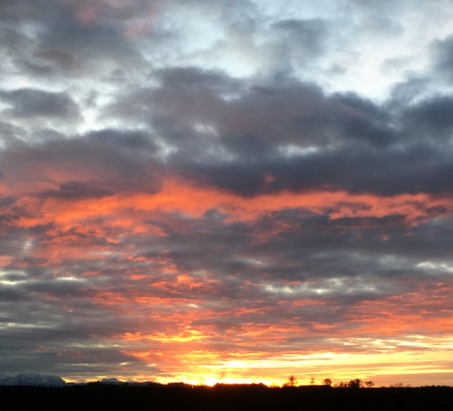 Abendrot - Panoramabild 2 by jpoller, .... man kann es kaum glauben, innerhalb von 1 1/2 Std. hat sichdie bedrohliche Wetterwolke zu einem