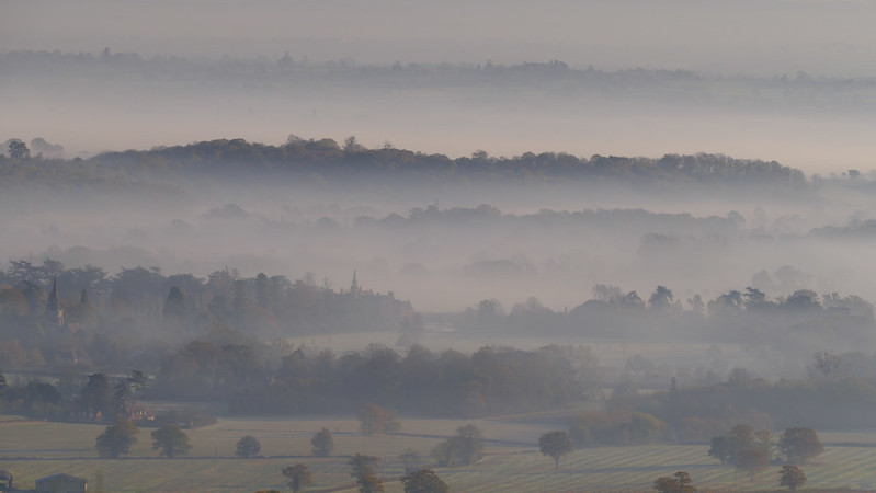 Vale of Evesham, misty autumn morning