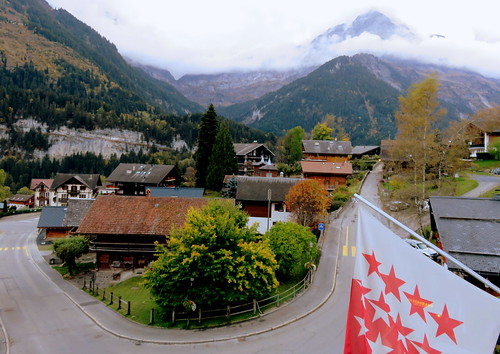 switzerland suisse schweiz champéry valais alps alpen alpes mountains montagne berge flag fahne drapeau road turn hairpin
