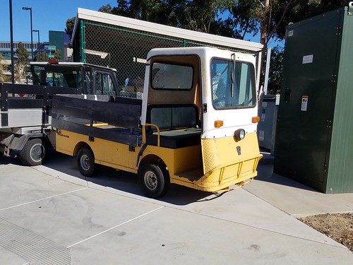Taylor Dunn Electric Cart - UCSD