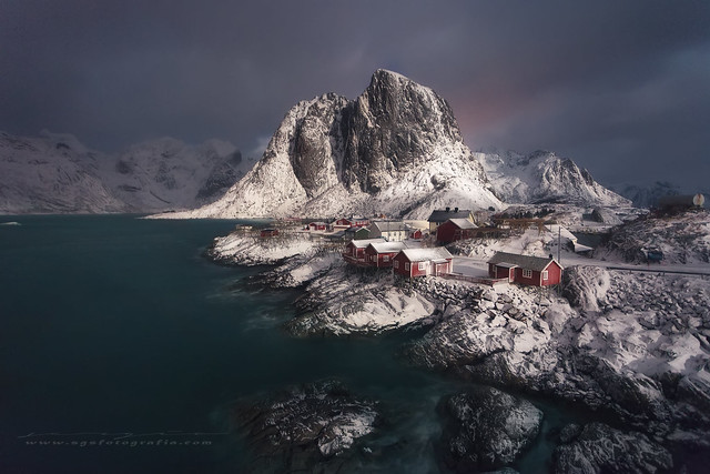 ESPERANDO LA CALMA, RESCATES DE LOFOTEN